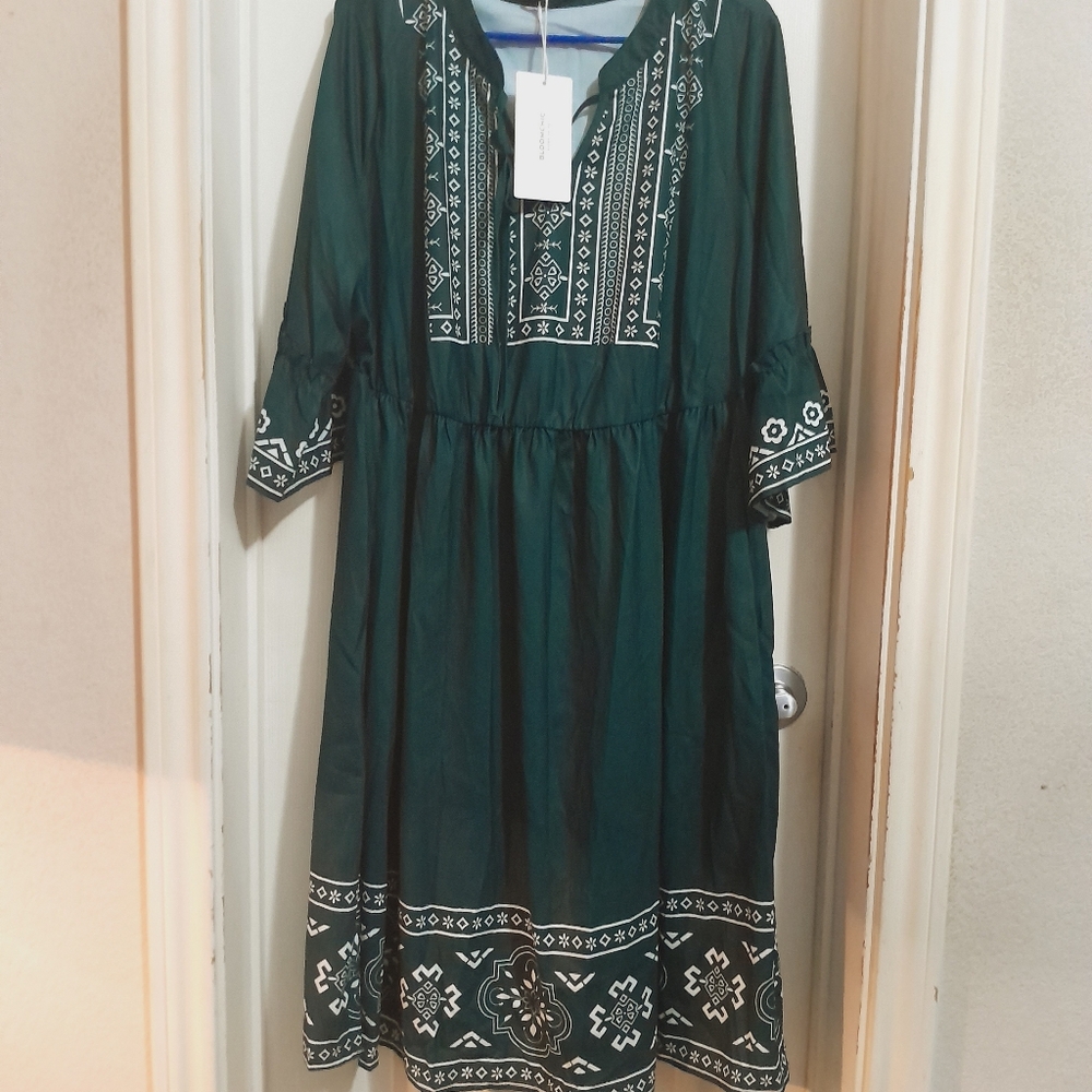 Bloom Chic Dress